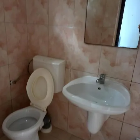 Privatunterkunft Casute De Piatra