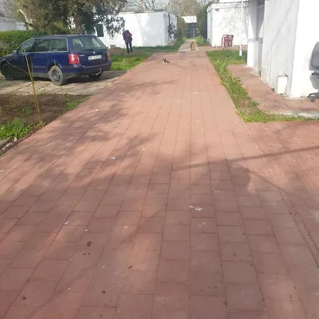 Casute De Piatra Homestay